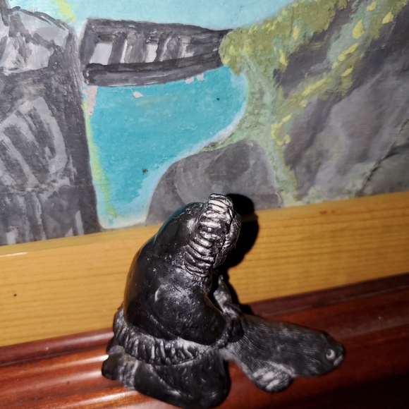 Small 3.5" A Wolf Original Inuit Fish Sculpture - Picture 4 of 4